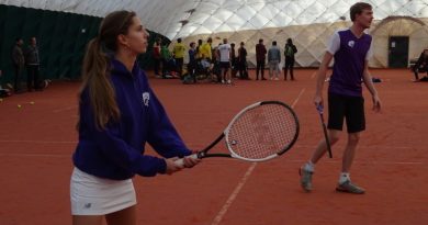 Tennis, feesten en partijen tijdens NK-minitennis Tennis, feesten en partijen tijdens NK-minitennis